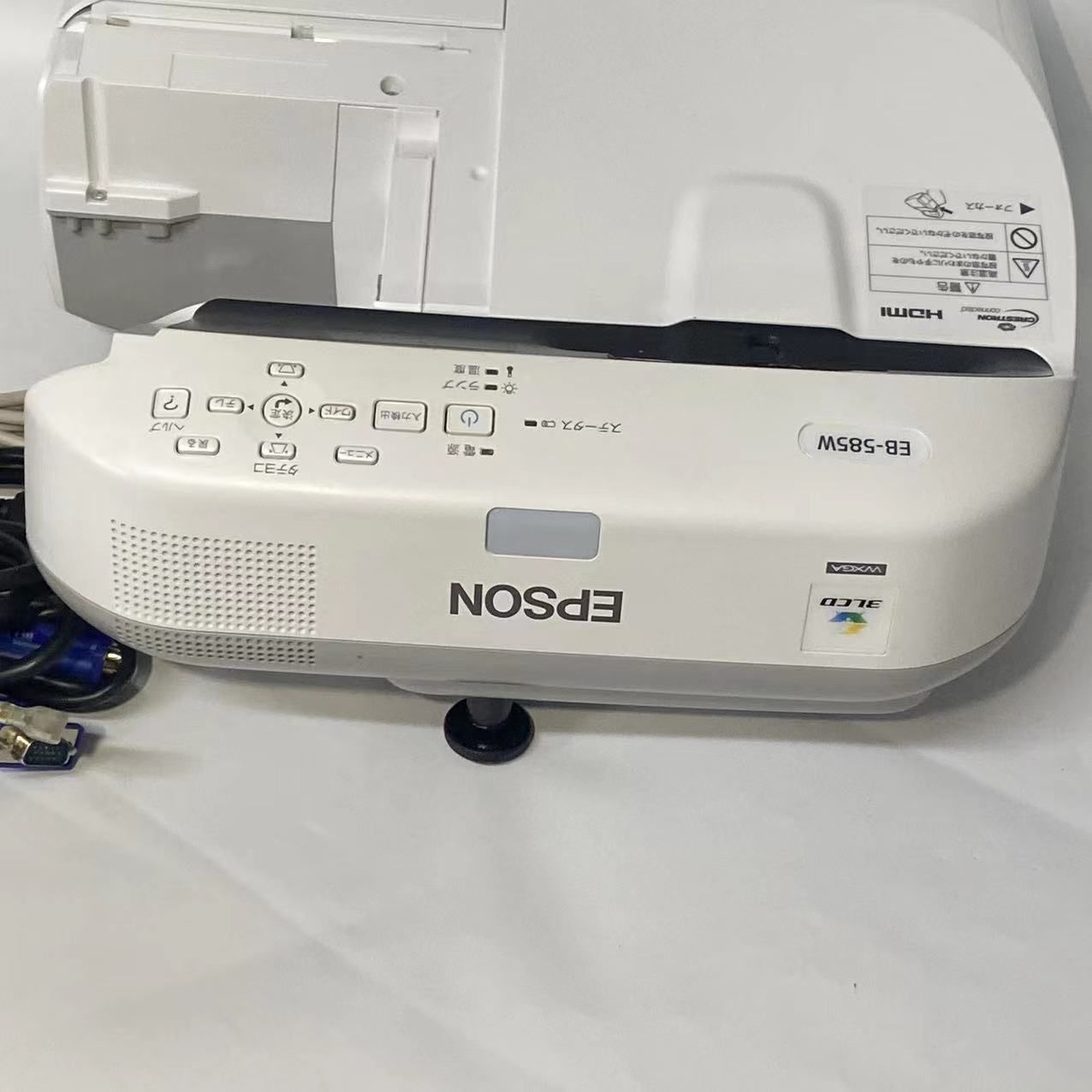 美品　ランプ点灯92時間　エプソン　プロジェクター　EX3210　2800lm 美品 ランプ点灯92時間 エプソン プロジェクター EX3210 2800lm 【公式