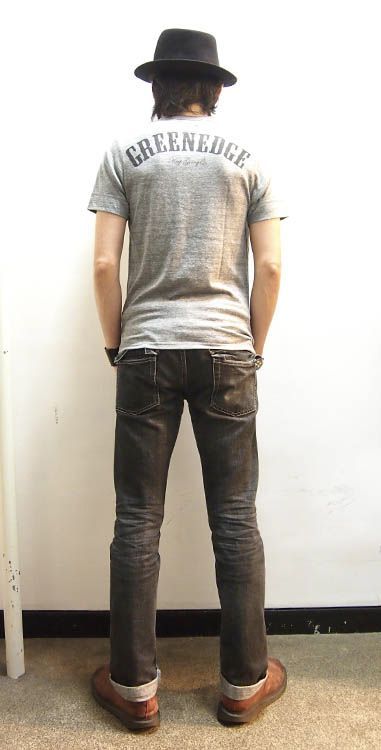 ヘンリーネックTシャツ