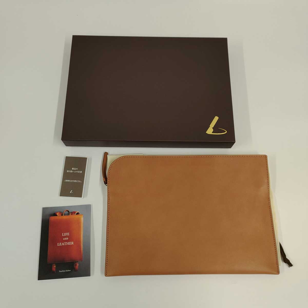 未使用】 ブラックヌメ スリムケース レザーケース オーク ユニ  