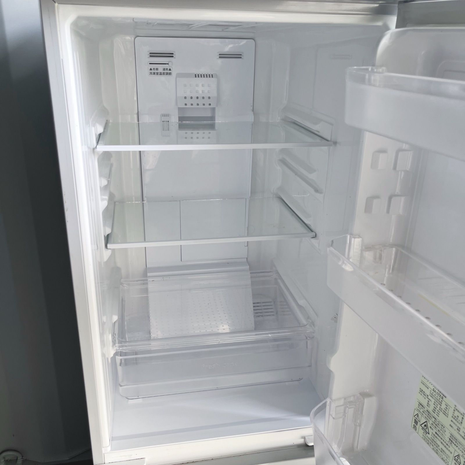 164取付無料！新生活応援！SHARPシルバーインテリア冷蔵庫ヤマダ電機洗濯機 164取付無料！新生活応援！SHARPシルバーインテリア冷蔵庫ヤマダ