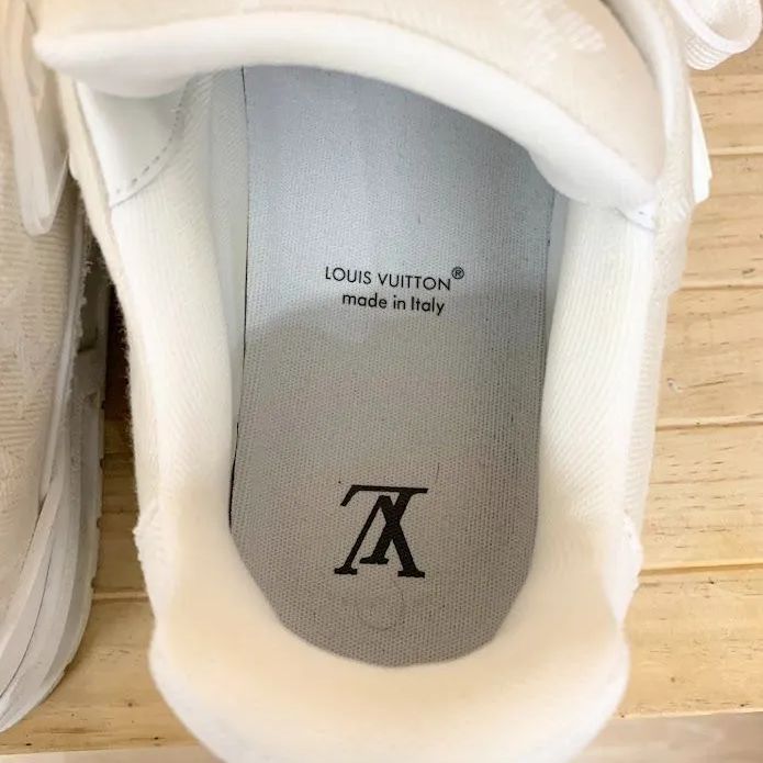VUITTON