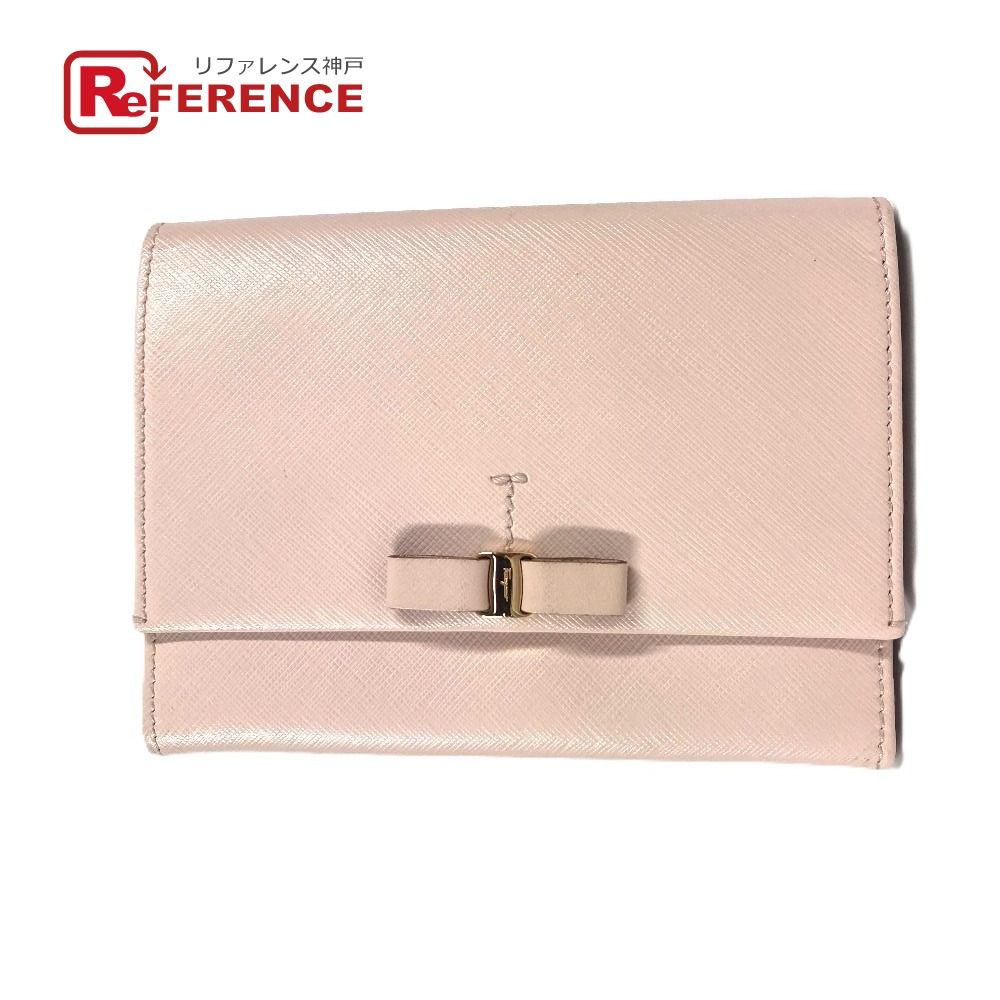 ⭐︎ Ferragamo ⭐︎ リボン付きクラッチバッグ Salvatore Ferragamo サルヴァトーレフェラガモ クラッチバッグ