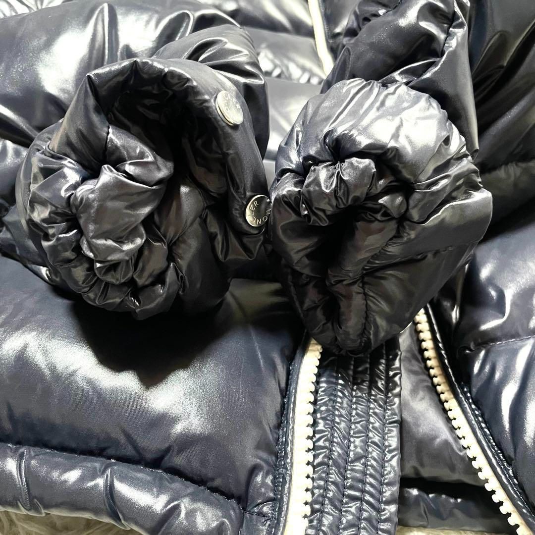 モンクレール MONCLER