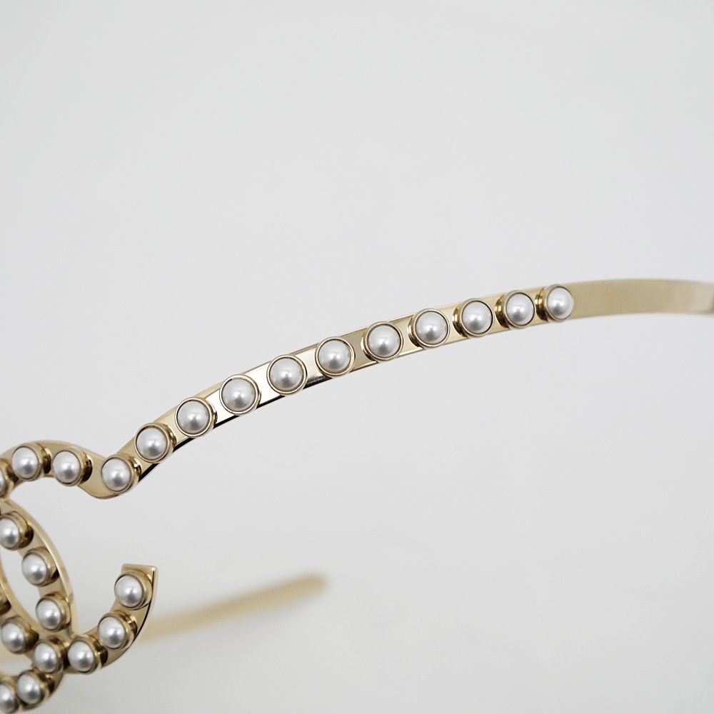 名東】シャネル カチューシャ ココマーク フェイクパール ゴールド