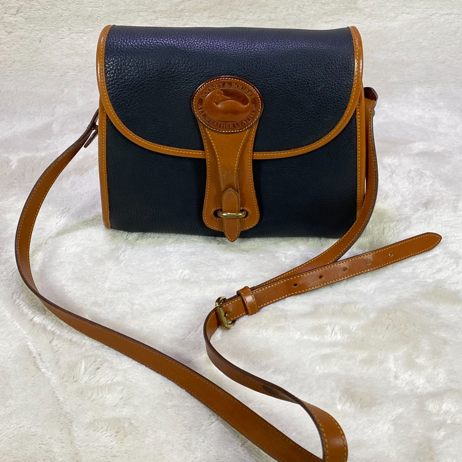 DOONEY&BOURKE ドゥーニーアンドバーク　ショルダーバック DOONEY&BOURKE/ドゥーニーアンドバーク ヴィンテージレザー