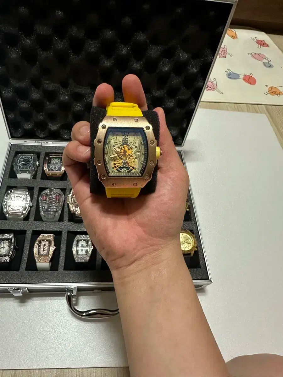 ゴールド リチャード 時計 売りたい