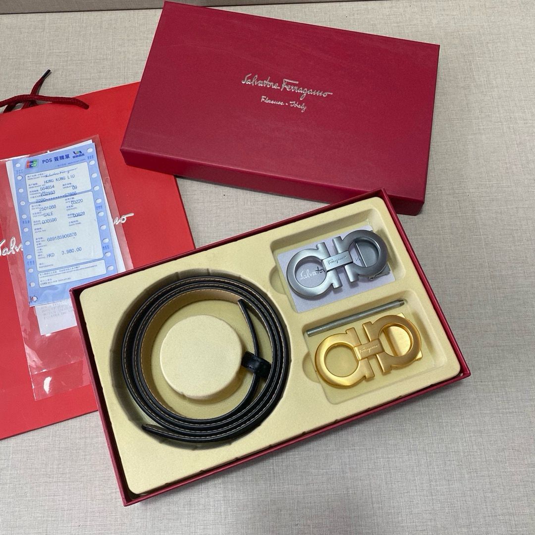 Salvatore Ferragamo (サルヴァトーレフェラガモ) リバーシブル