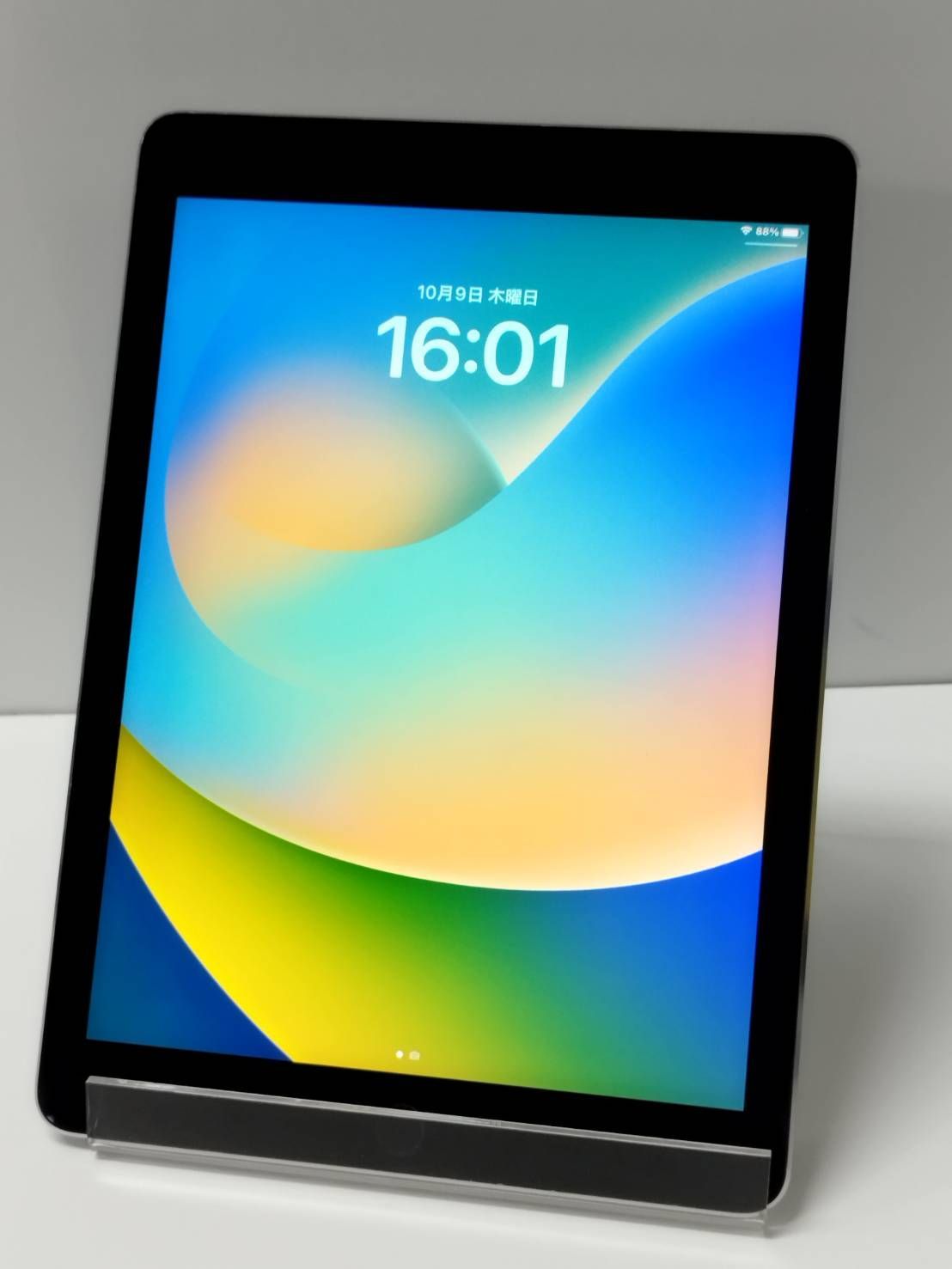 Wi-Fiモデル】iPad Pro 9.7インチ(第1世代)/A1673/32GB〈MLMN2J/A〉