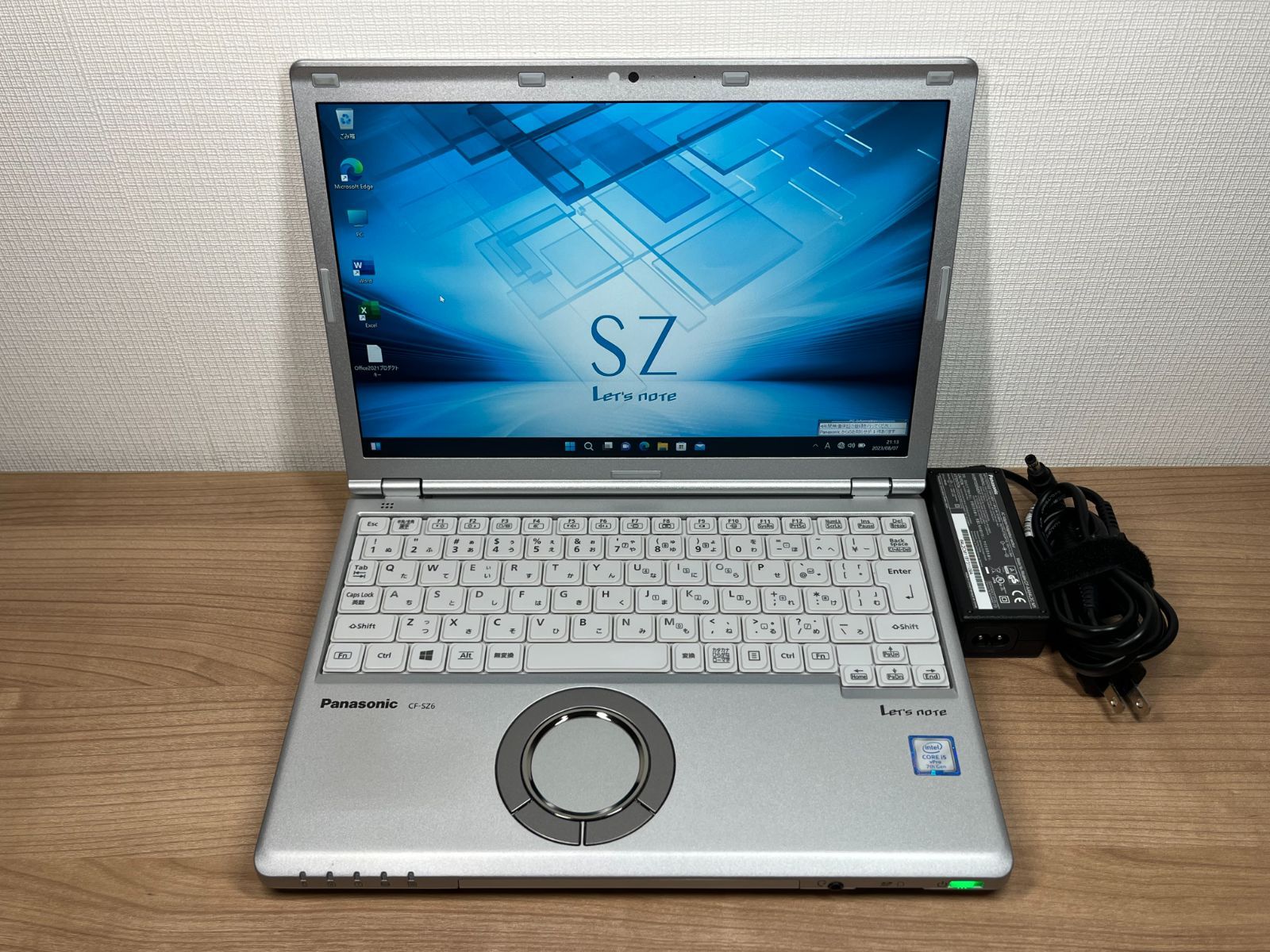 美品＞ 軽量 Panasonic レッツノート CF-SZ6 8GB / SSD 256 /i5 office 