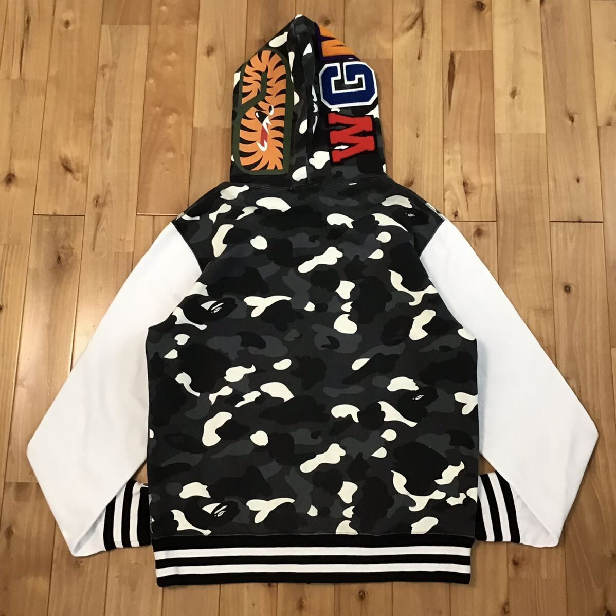 GIANT SHARK FULL ZIP HOODIE | bape.com
