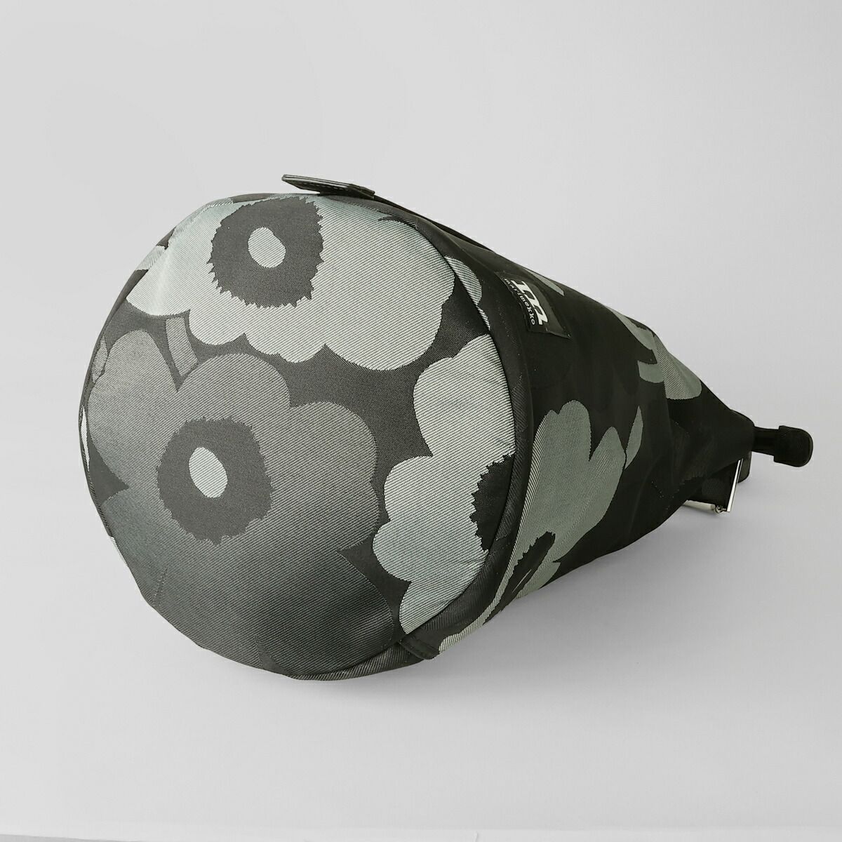 新品 マリメッコ Marimekko ショルダーバッグ ウニッコ ALL DAY BUCKET グレー/ダークグレー/ブラック marimekko（マリメッコ） ショルダーバッグ All Day Bucket Unikko