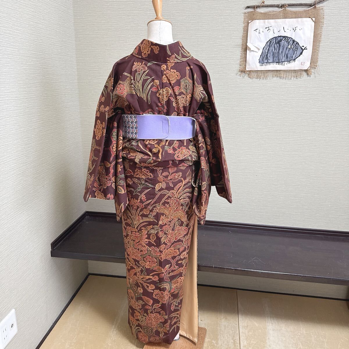 た11】正絹 小紋 焦茶地 更紗調 唐花文様 袷 古典柄 美品 - メルカリ