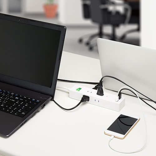 YAZAWA 3方向から挿せる6個口USBタップ