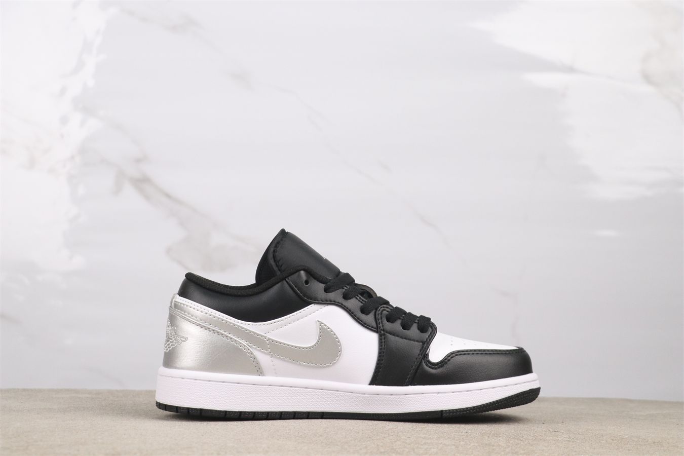 今日 Air Jordan 553558-131 エアジョーダン 553558-131 ブラック - シルバー