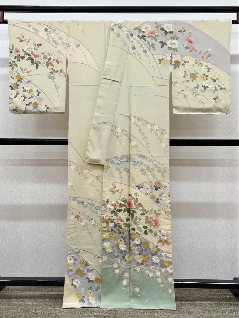 蘇州刺繍 相良刺繍 汕頭刺繍 手描き友禅 訪問着 落款入 正絹 躾糸付 X478 蘇州刺繍 相良刺繍 汕頭刺繍 手描き友禅 訪問着 落款入 正絹 躾糸付