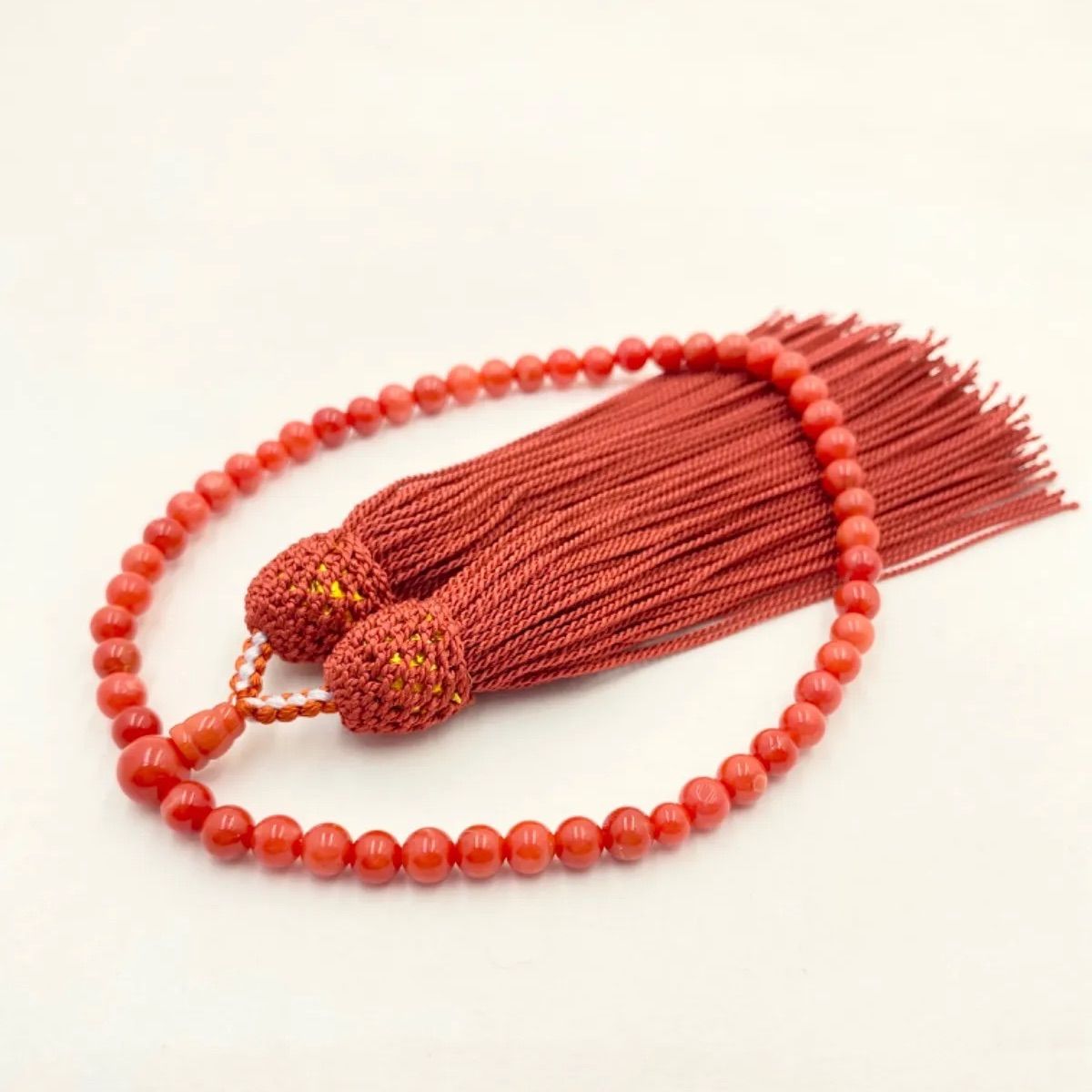 イタリア 産 ５ｍｍ 宝石 赤 珊瑚 数珠 念珠 天然 無染色 (J2) イタリア産赤珊瑚 数珠（約5ミリ） （真言宗） 二輪 高級天然本珊瑚