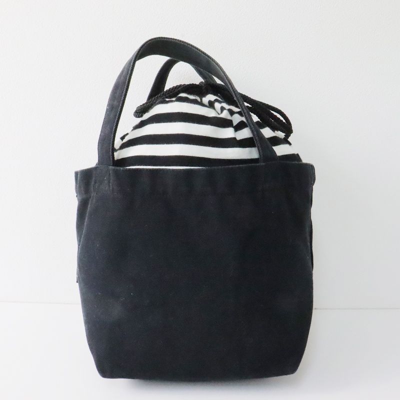 agne's b. アニエスベーボヤージュ　カゴバッグ トートバッグ　ロゴ刺繍 agnes b ロゴ刺繍 かごバッグ トートバッグ アニエスベー(agnes b