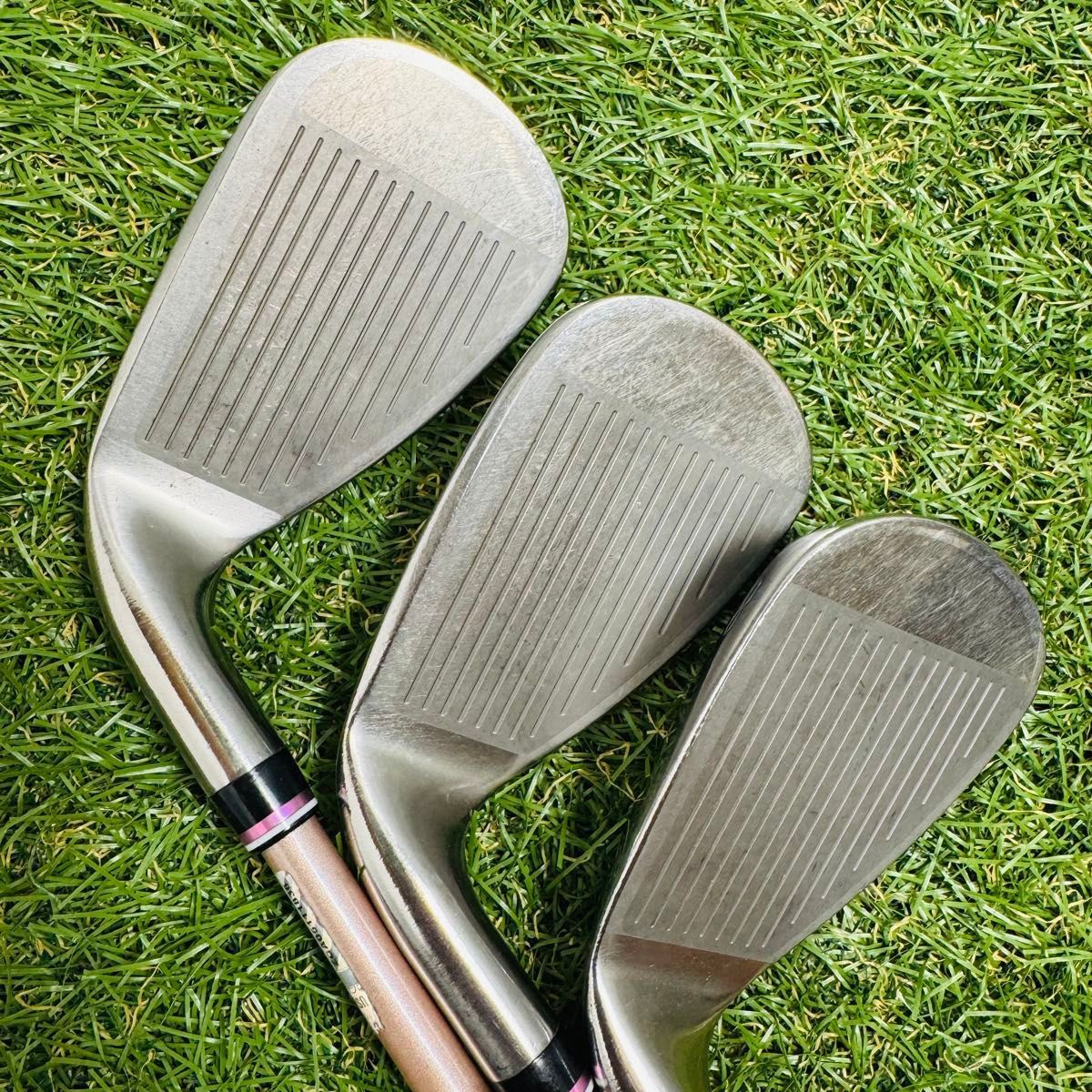 良品】12代目ゼクシオ XXIO12 ボルドー レディースアイアンセット 7本