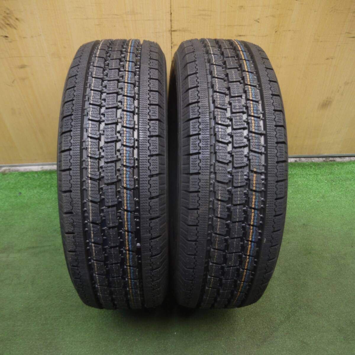 未使用☆スタッドレス 195/65R15 トーヨー オブザーブ 934 タイヤ 15 