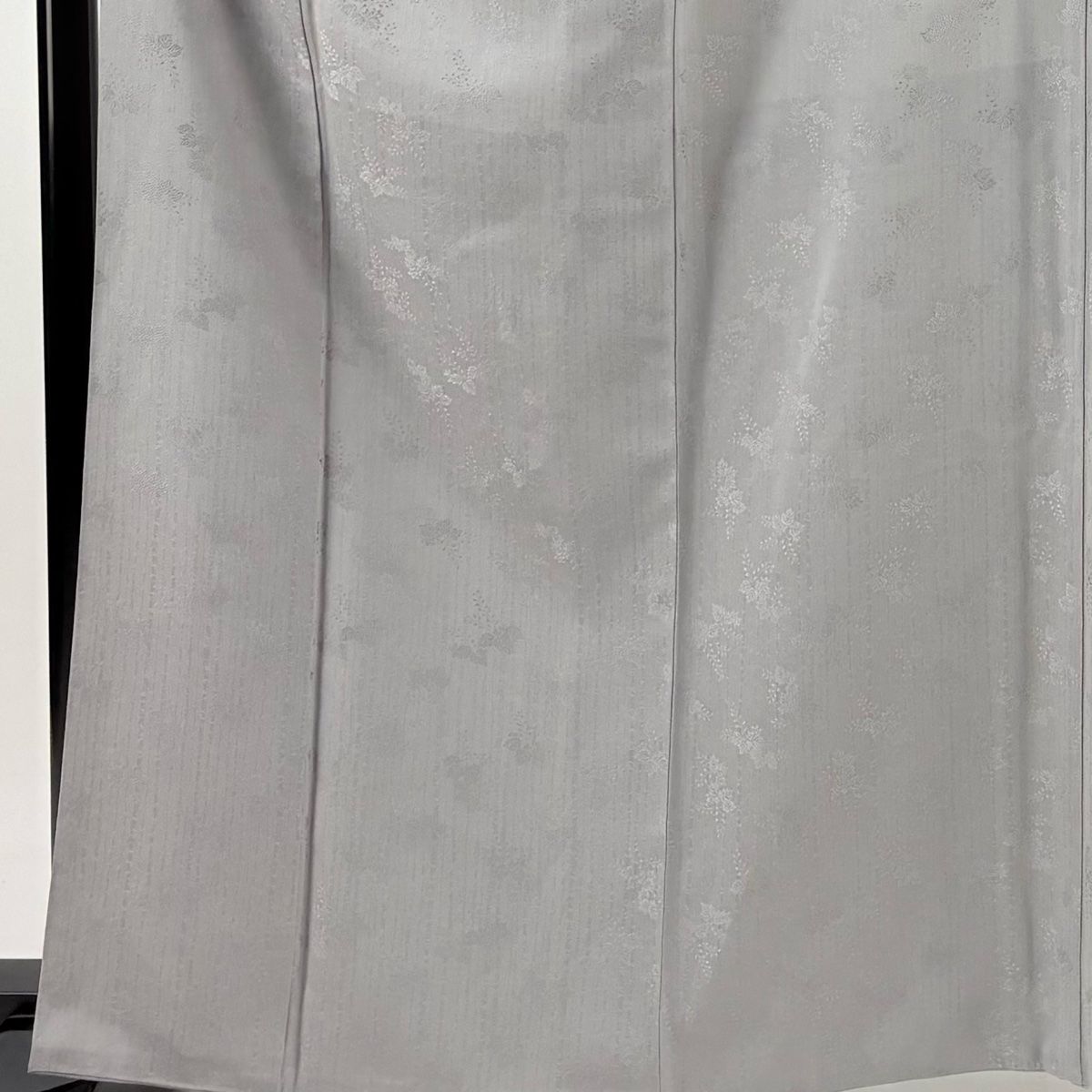 色無地 身丈163.5cm 裄丈65cm M 袷 地紋 灰色 正絹 秀品