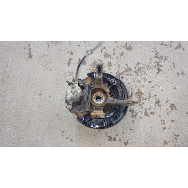 パッソ 5BA-M710A 右フロントナックルハブ