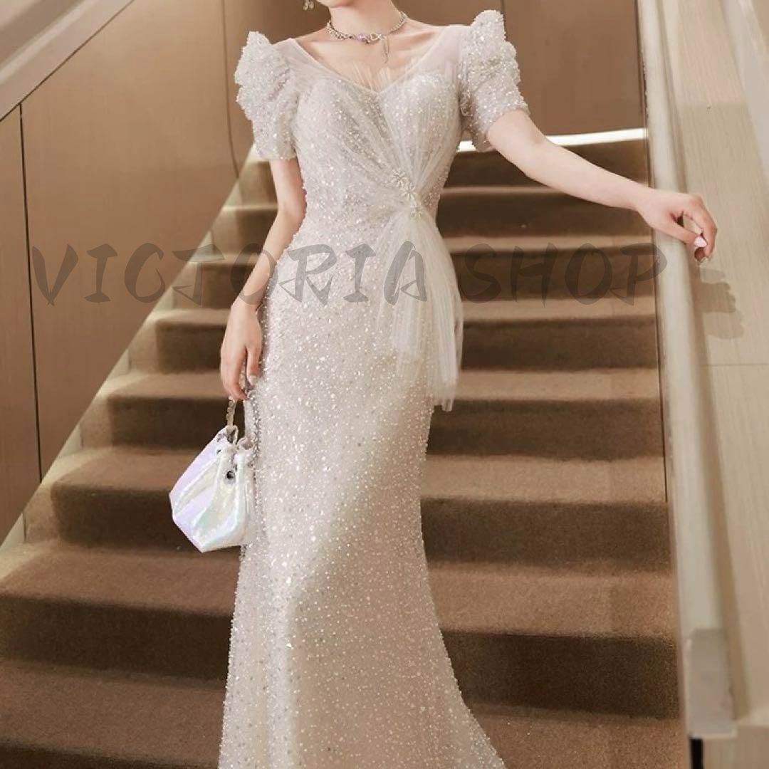 スパンコールがゴージャスでオシャレな半袖 イブニングドレス