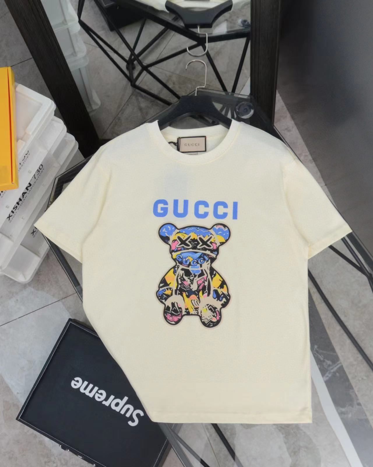 新品未使用 GUCCI Tシャツ 男女兼用 - メルカリ