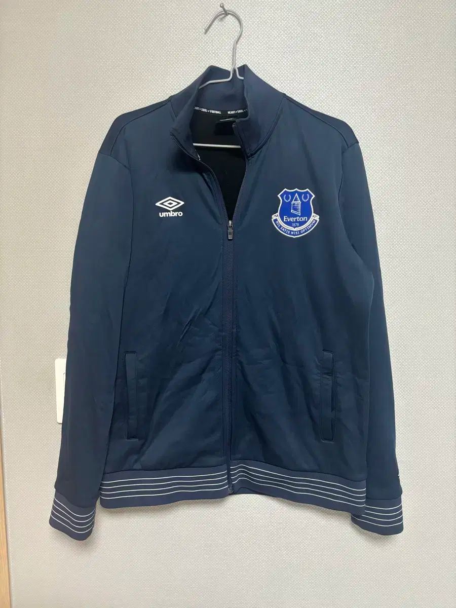 umbro(アンブロ) エバートン 100L トラックトップス