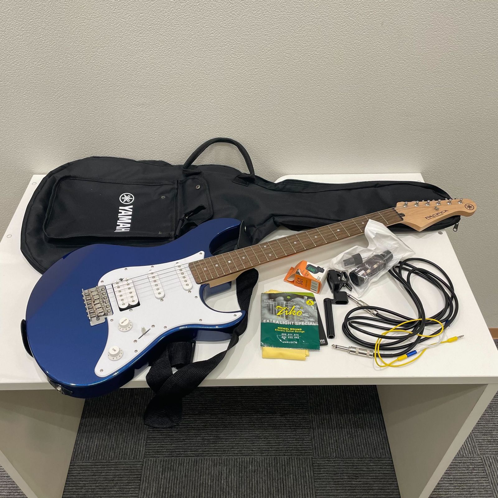 YAMAHA PACIFICA 012付属品有 ※未使用