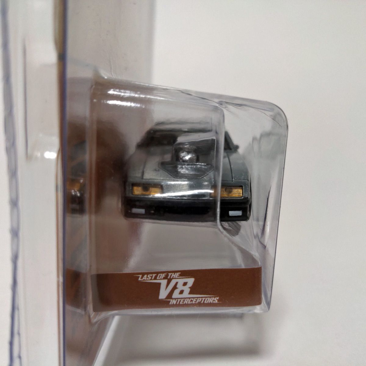 マッドマックス V8 インターセプター 1/18 1973 フォード ファルコン 楽天市場】Greenlight Last of the V8 Interceptors (1979) 1/18 1973