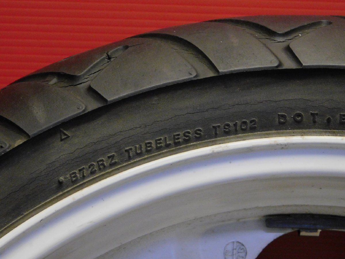 MT4.50×J18 タイヤ