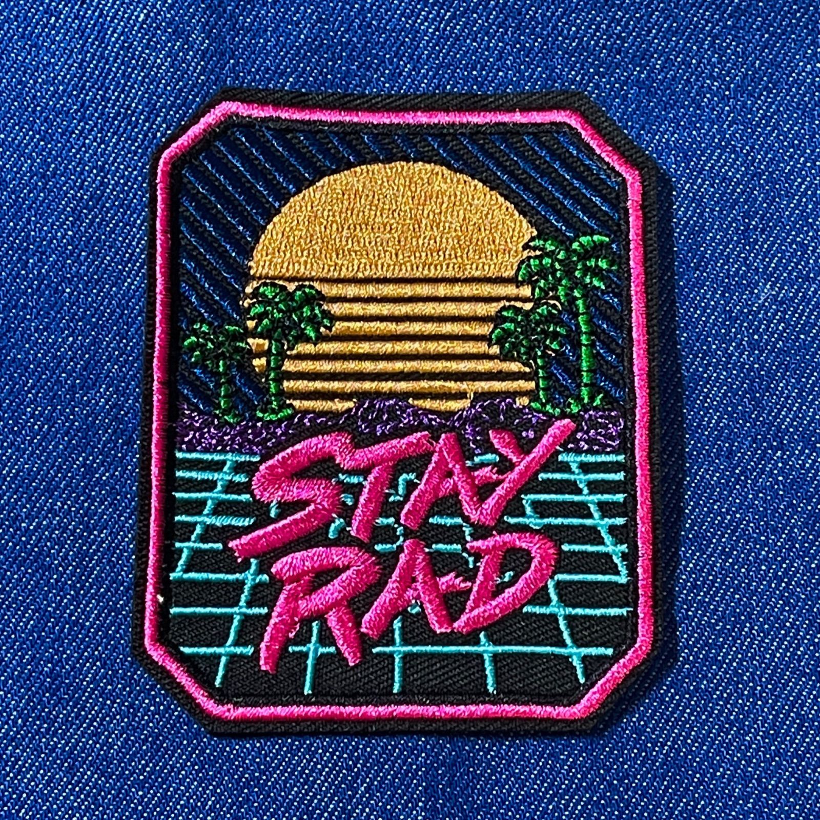 STAYRAD ネオン ビーチ アイロンワッペン パンク ロック ストリート - メルカリ