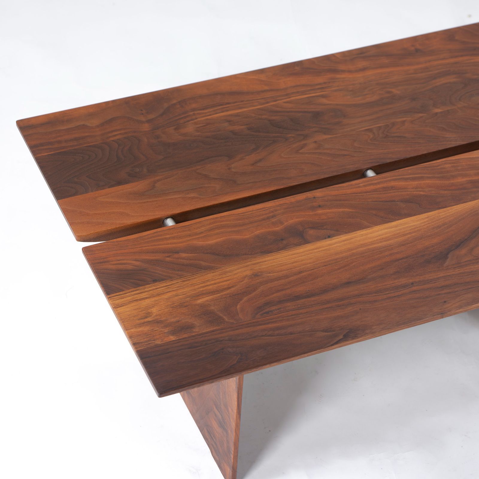 idc 大塚家具　起立木工　極　ウォールナット　無垢材　ローテーブル idc 大塚家具 起立木工 極 ウォールナット 無垢材 ローテーブル 【公式