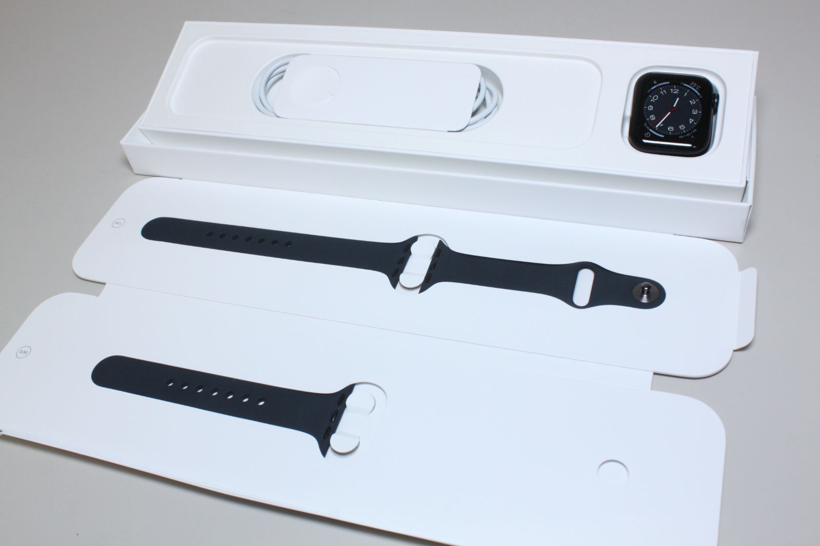 Apple Watch SE（第2世代）GPS/40mm/A2722〈MNJT3J/A〉④ arutas.co.jp