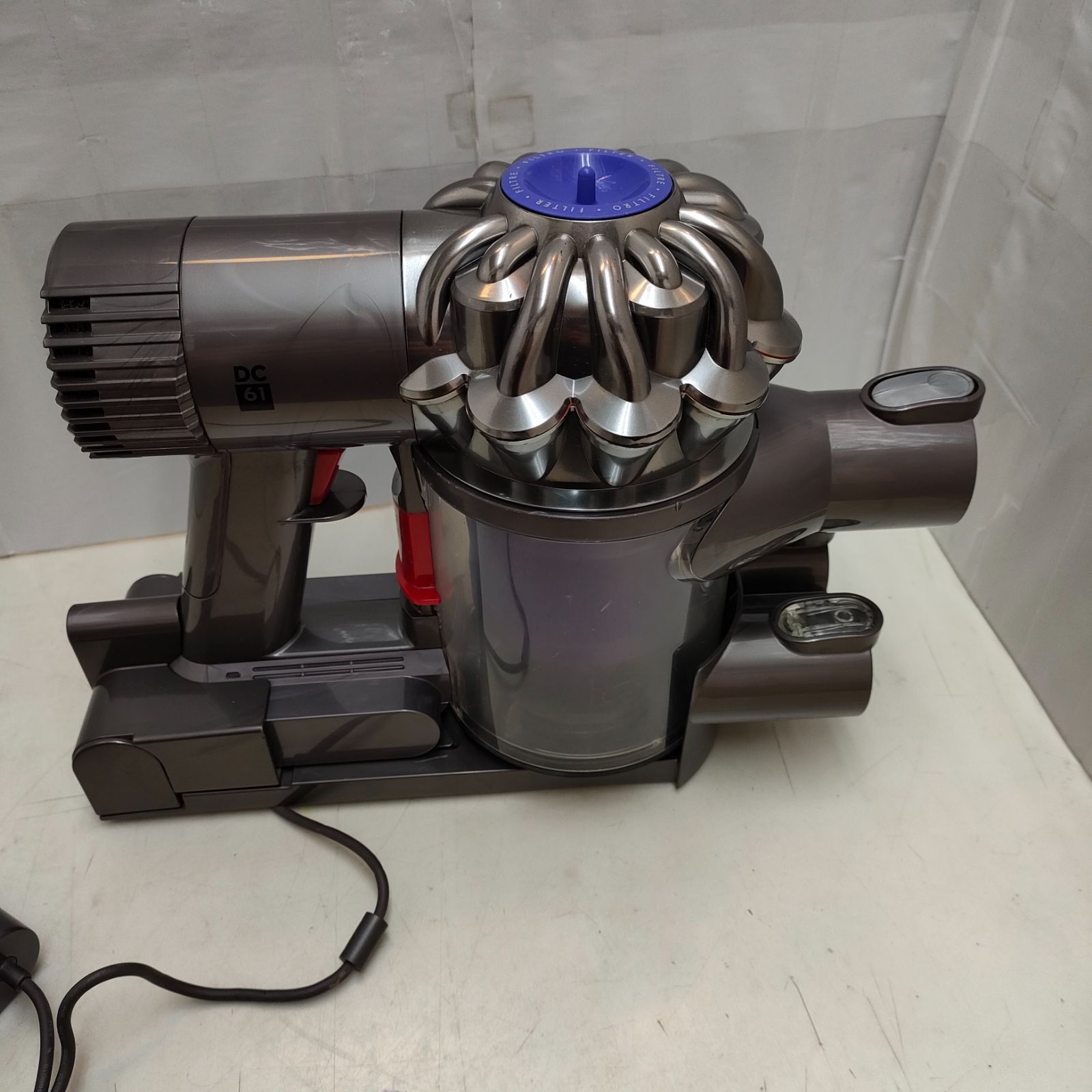 ◆Dyson ハンディ掃除機 クリーナー DC61 WWW_KANDAIZUMI_COM