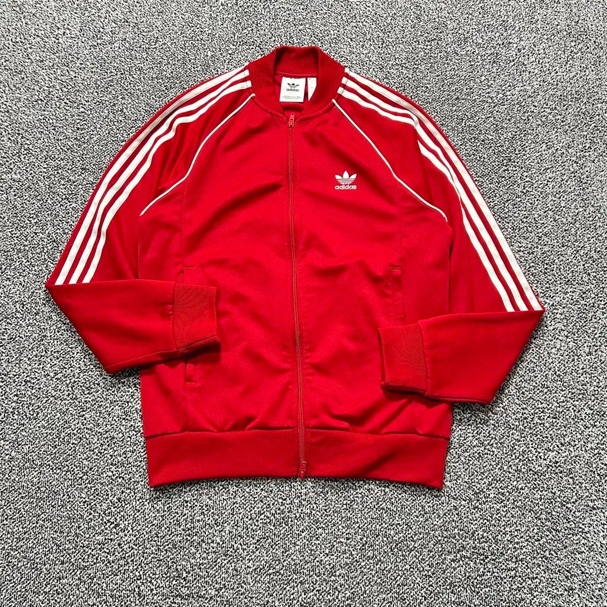 adidas 赤 トラックジャケット リメイク トップス adidas 赤 トラックジャケット リメイク トップス トップス
