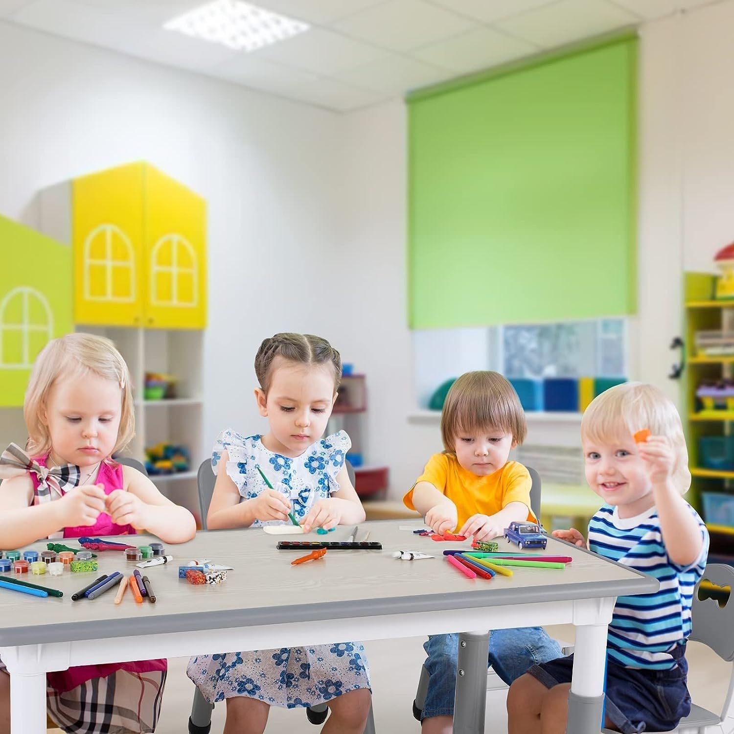 CHIIRAKU 子供用テーブル 2～8歳用 キッズテーブルと4チェアセット、子供の高さ調節プラスチックテーブル、ベッドルーム、プレイルーム、幼稚園、保育園ロング 子供のゲームテーブル 耐荷重