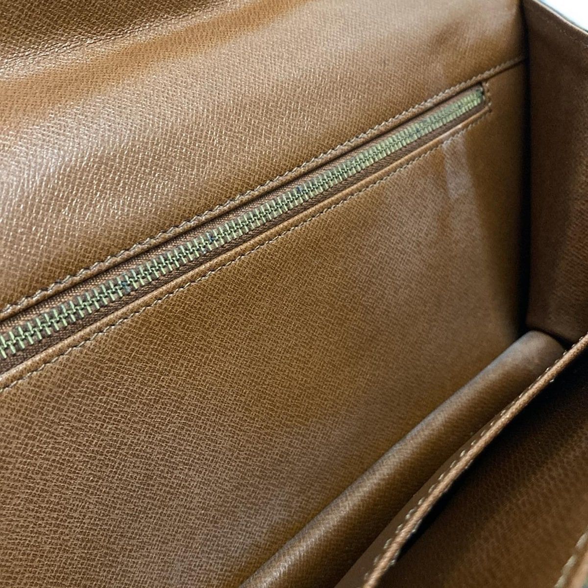 VUITTON ルイヴィトン