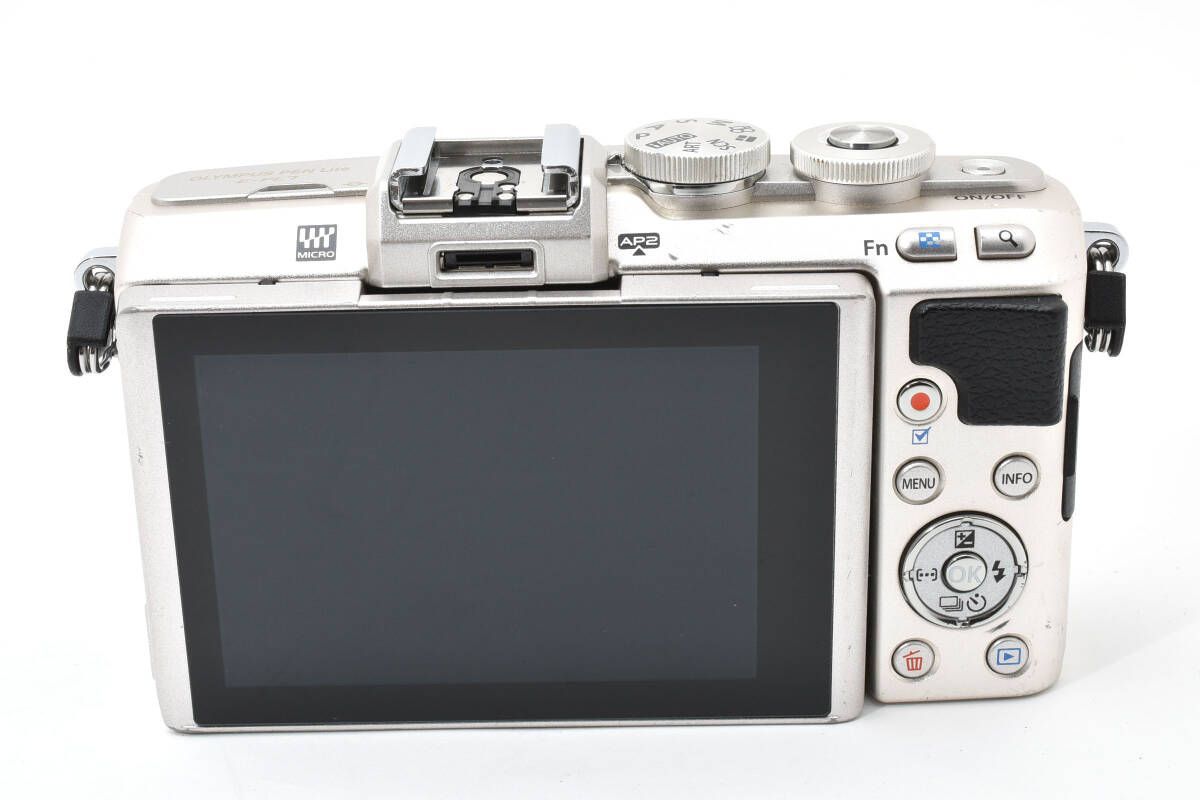  ショット数3797回 オリンパス OLYMPUS E PL 7 シルバー ミラーレス一眼カメラ ボディ L 16 6879 ミラーレス一眼 デジタルカメラ
