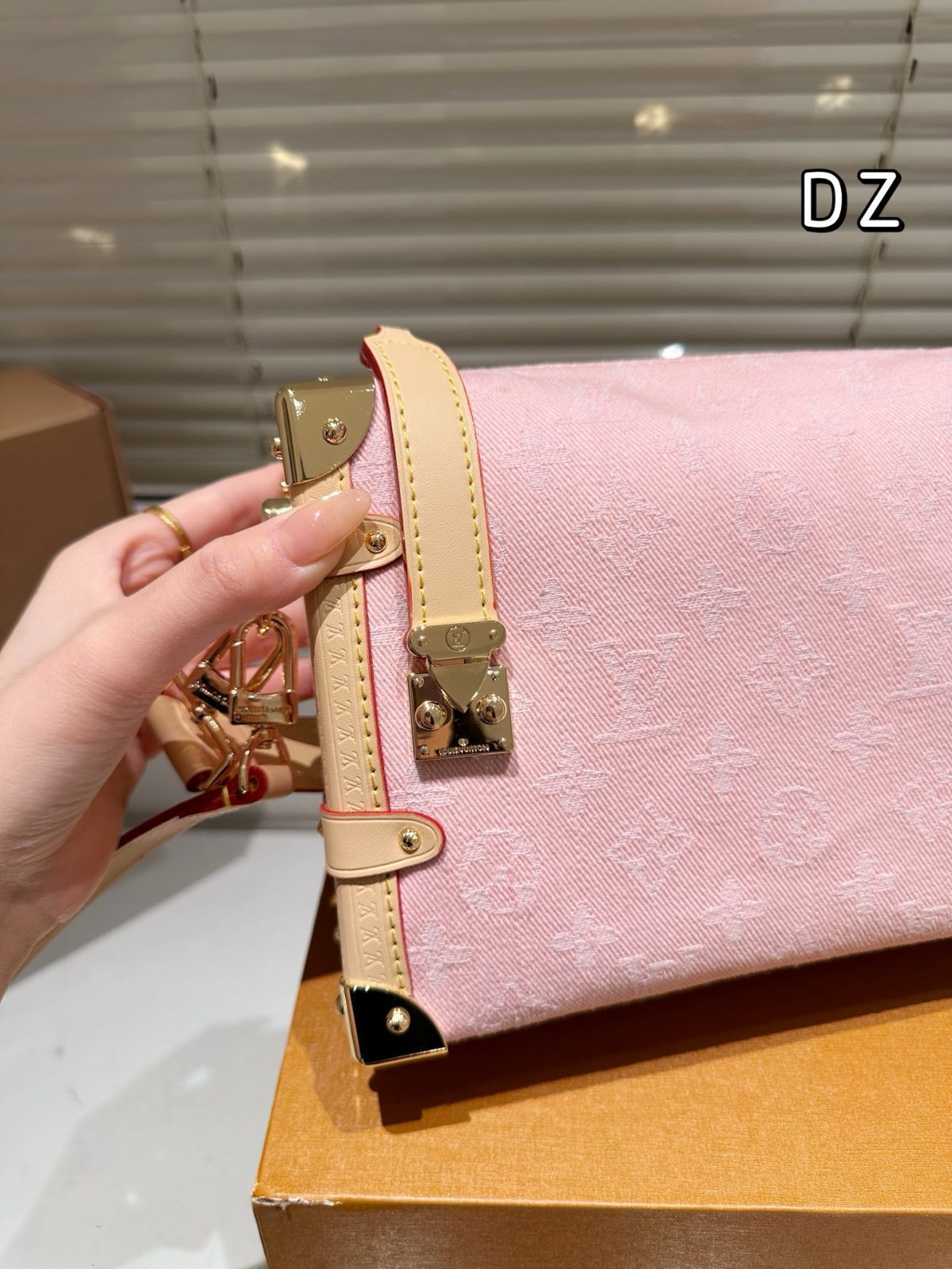 今日特価】LV Side Trunk Box Bag ルイ・ヴィトン サイド