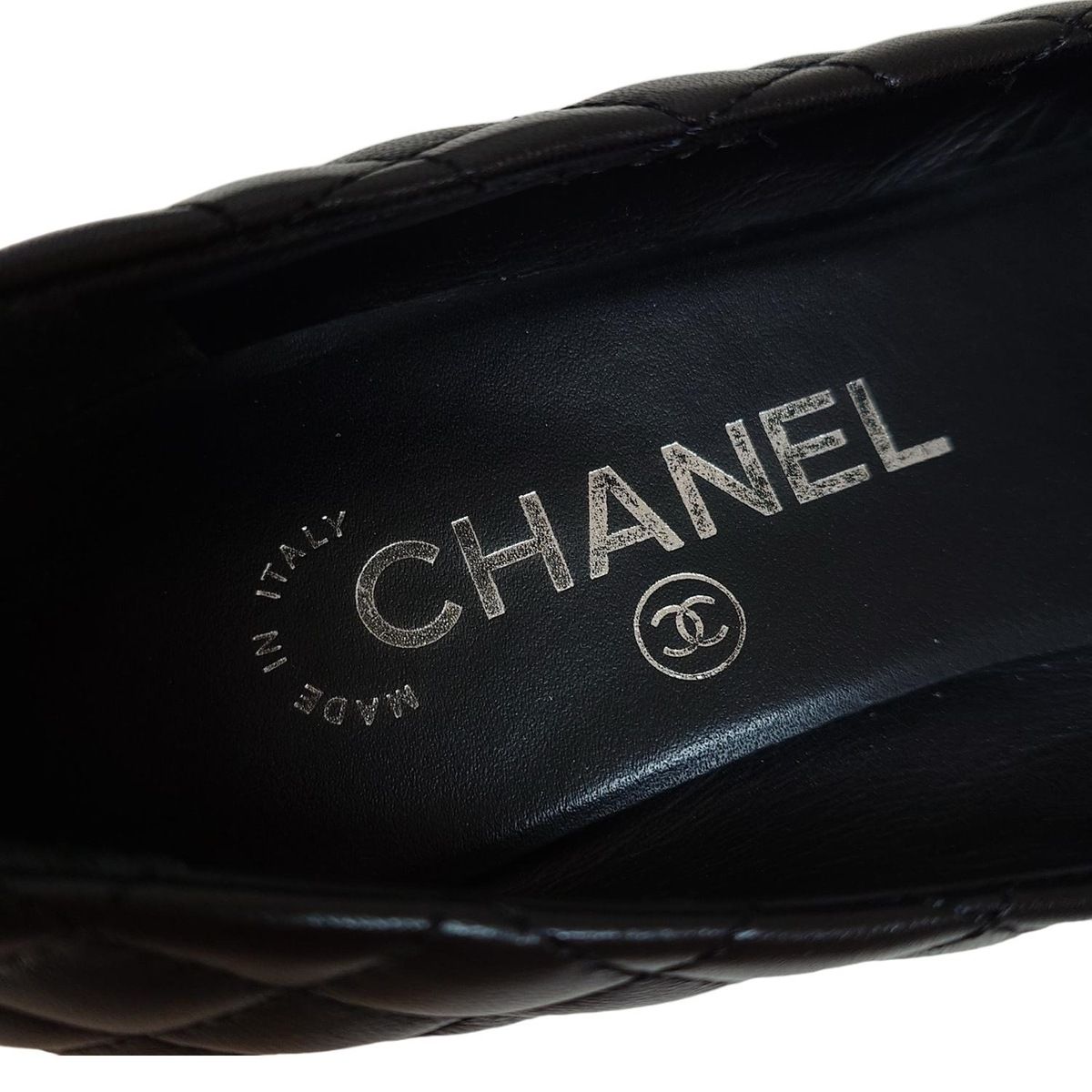 CHANEL シャネル