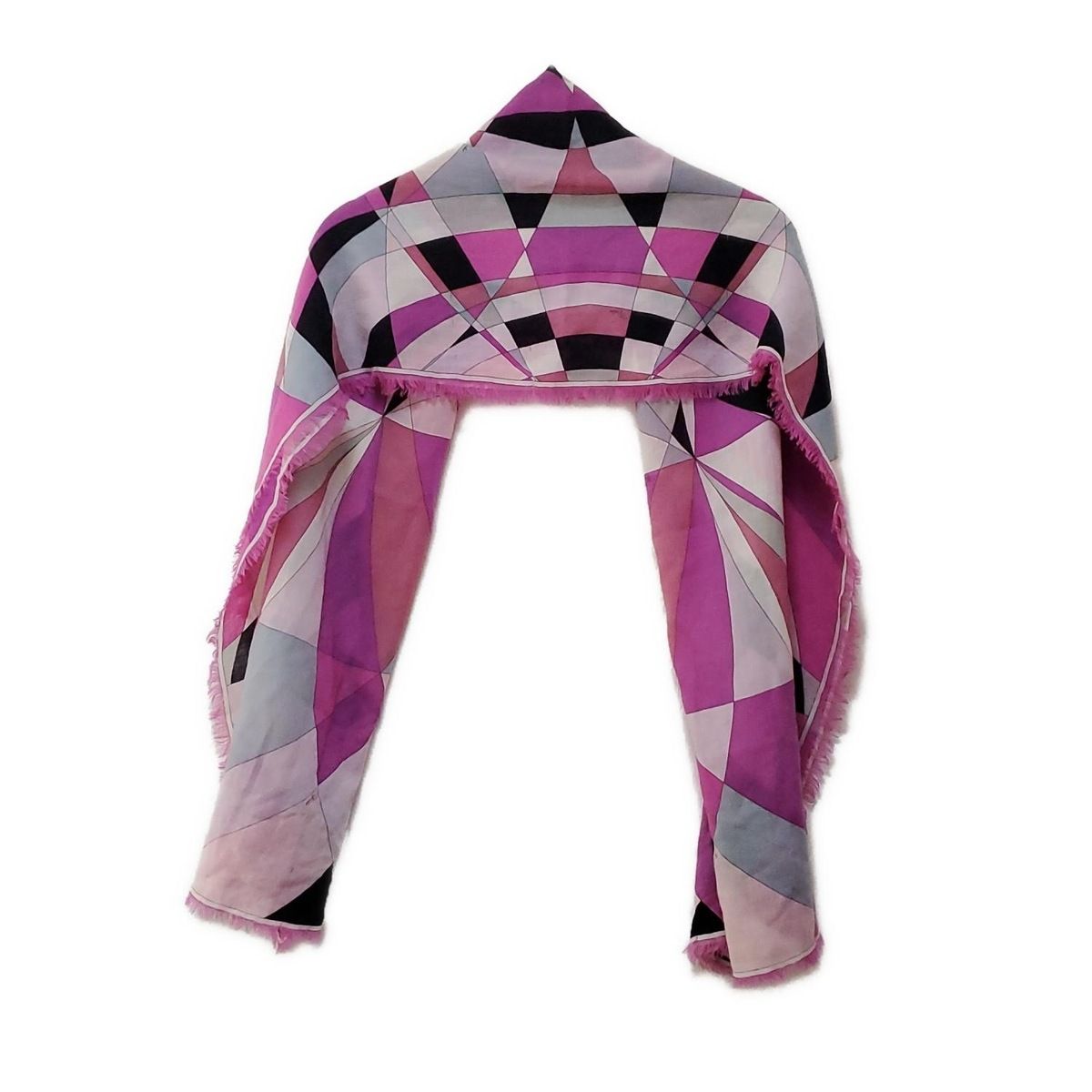 なかなか綺麗♡EMILIO PUCCIエミリオプッチ ストール 楽天市場】EMILIO PUCCI ストールの通販