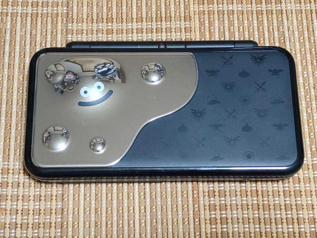 本体 New2DSLL ドラゴンクエスト はぐれメタルエディション
