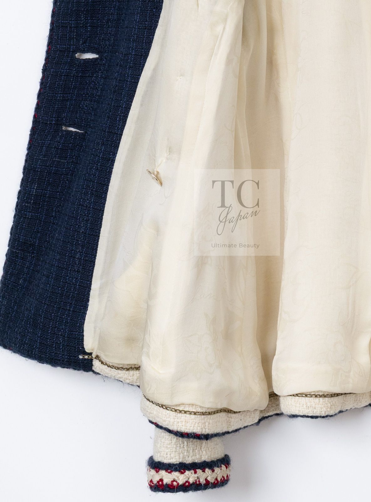 CHANEL アイボリー