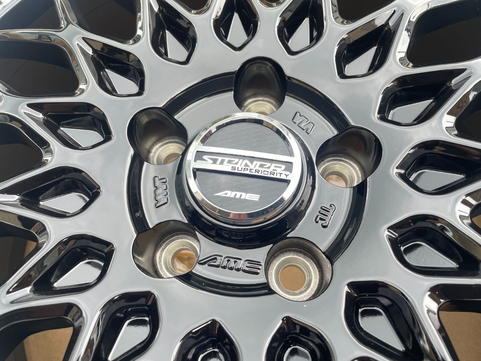 新品4本セット】アルミホイール AME シュタイナー FTX 20インチ