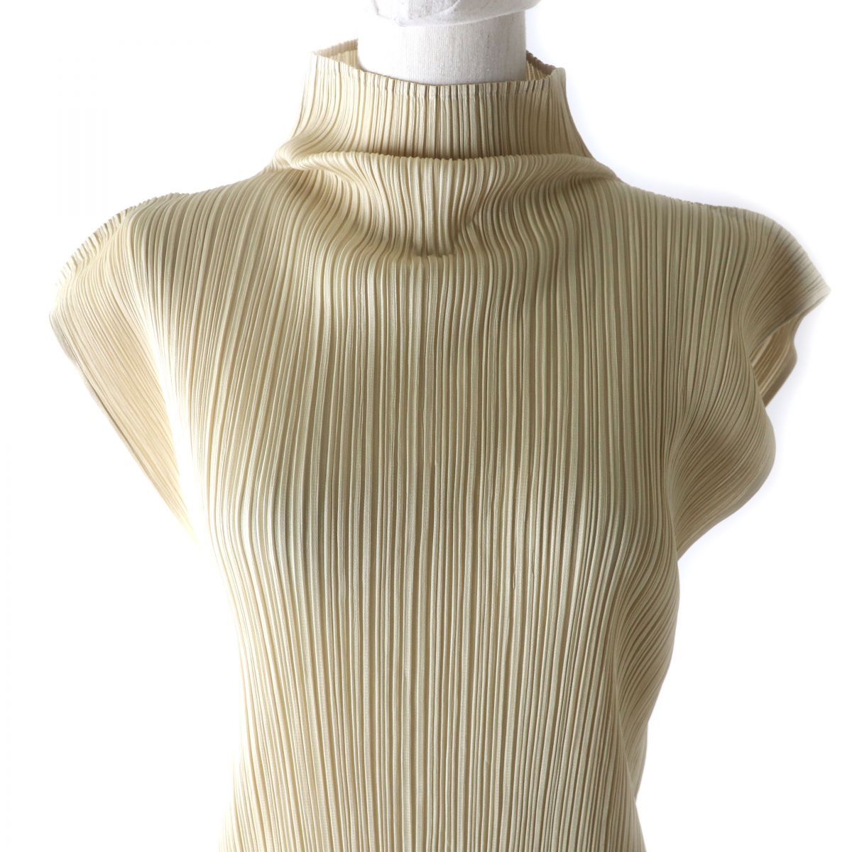 プリーツプリーズ イッセイミヤケ ノースリーブ ハイネック ベージュ 楽天市場】【プライスダウン】PLEATS PLEASE ISSEY MIYAKE