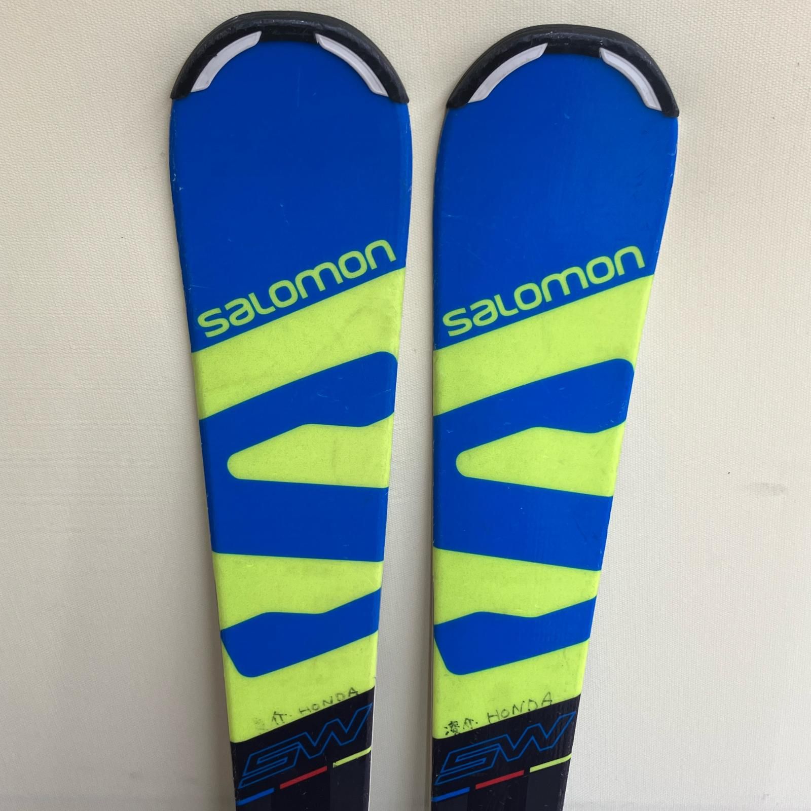 SALOMON サロモン スキー Jrスキー SALOMON 140cm ブラック×ブルー XRACE R13 ブラック×ブルー 滑走面 エッジ整備済み