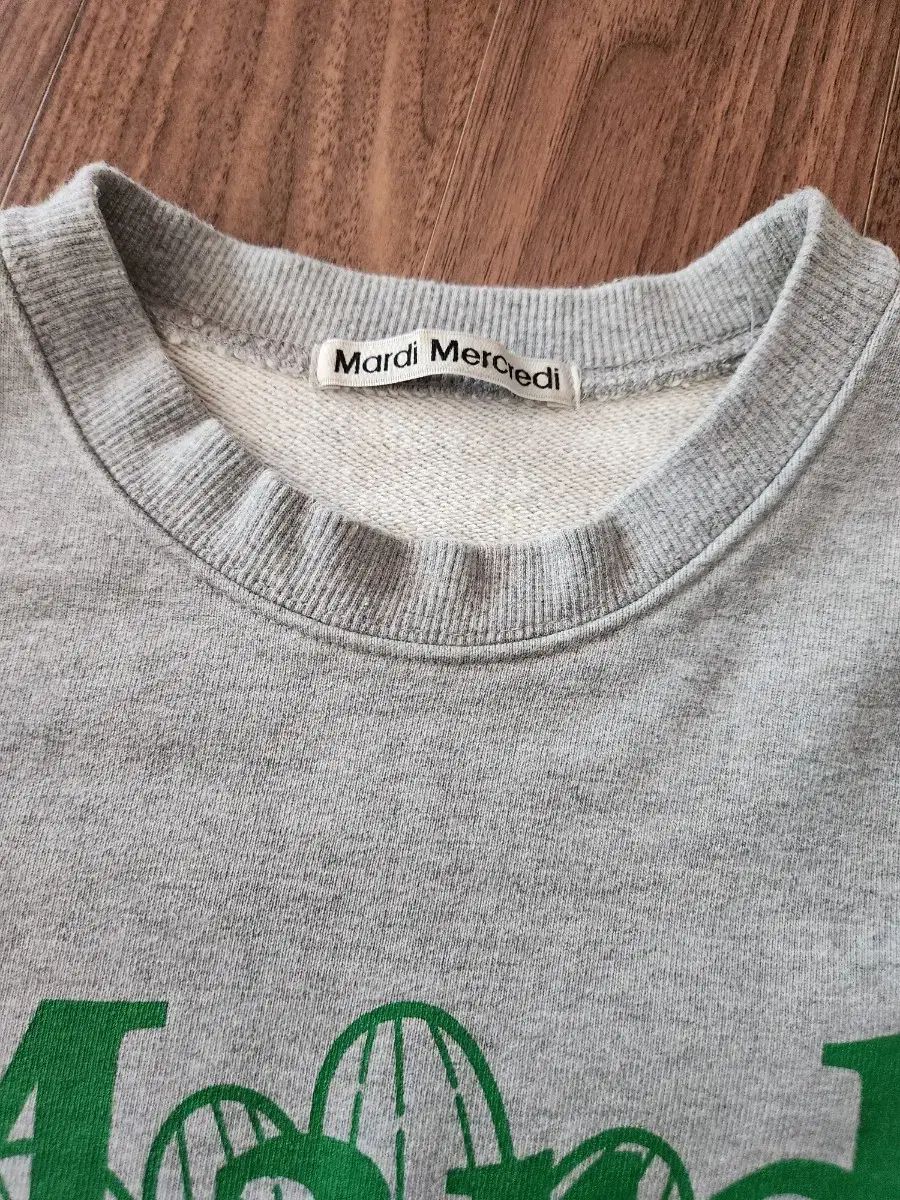 Mardi フラワープリント トレーナー グレー MARDI MERCREDI フラワープリント スウェットプルオーバー