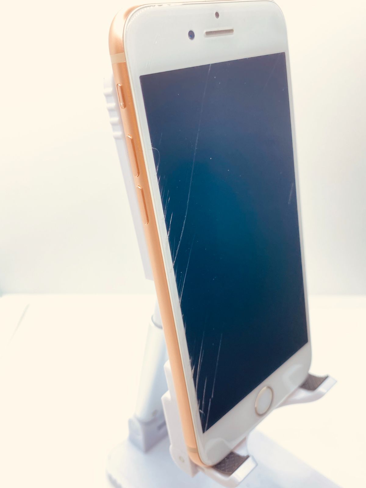 ジャンク品】SB(SIMロック解除) iPhone8 64GB ゴールド iPhone