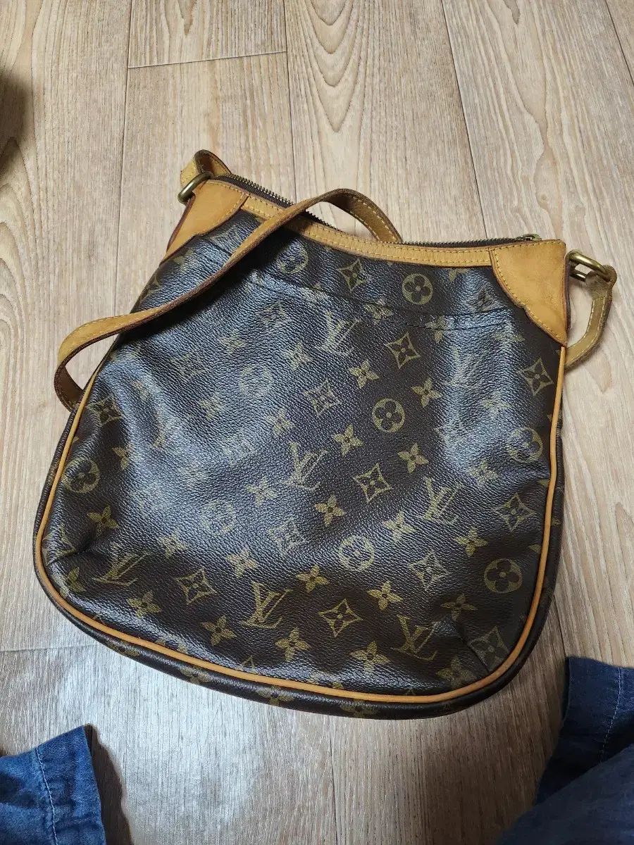 Louis Vuitton ルイヴィトン オデオン